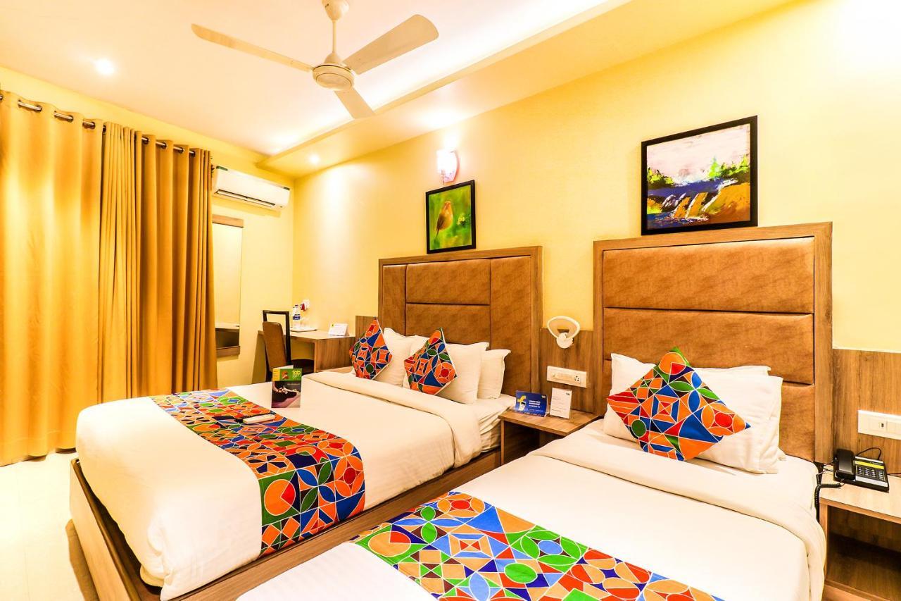 Hygenic Hotel Lotus Grand Andheri Mumbai Exterior foto