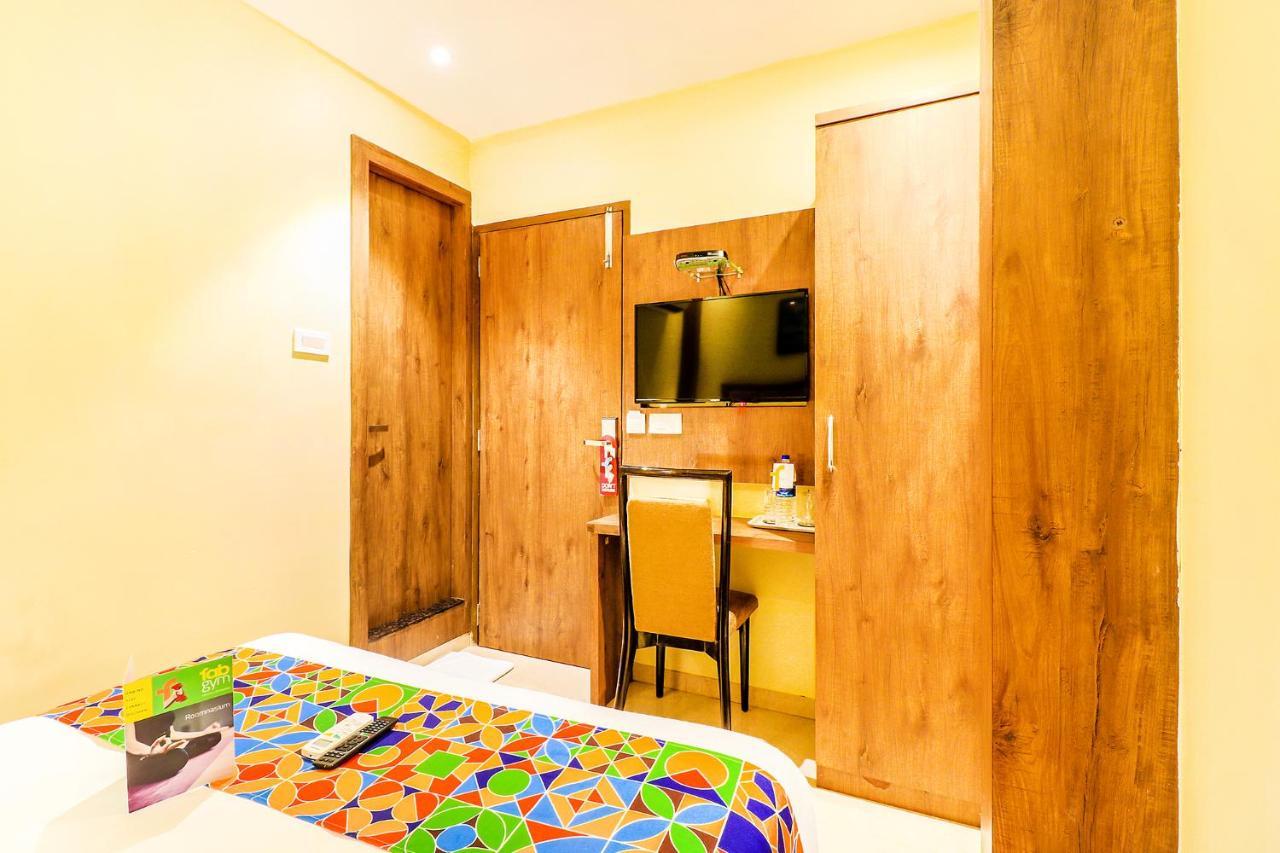 Hygenic Hotel Lotus Grand Andheri Mumbai Exterior foto